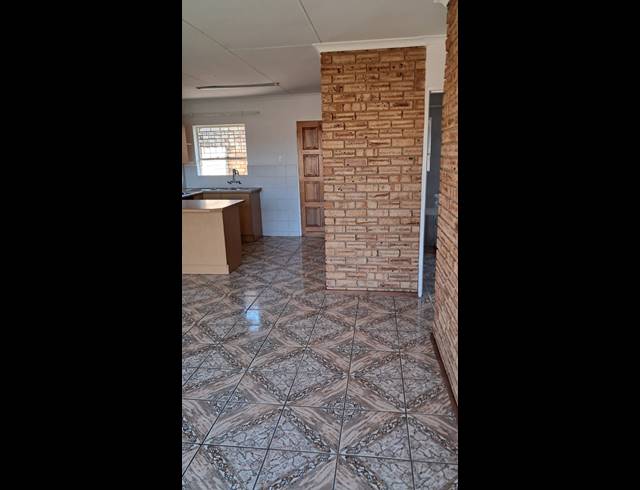 2 BEDROOM TOWNHOUSE FOR SALE IN NOORDHEUWEL